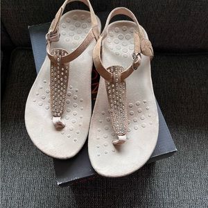 Vionic Rest Tula Sandals - Size 8W